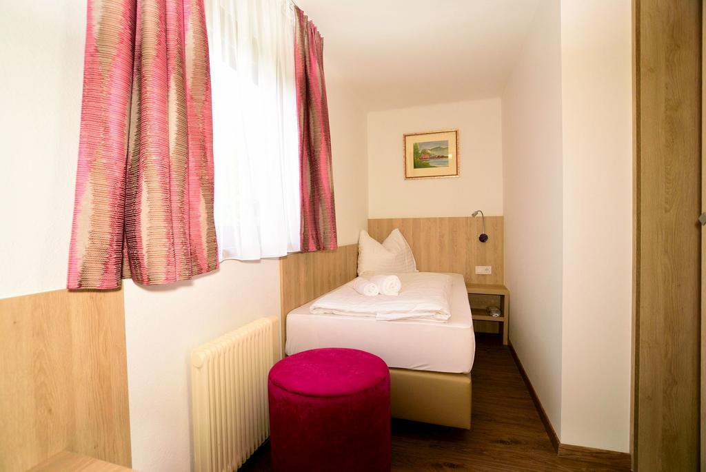 Apart Of Me Ferienhaus Faaker See Villach Exterior foto